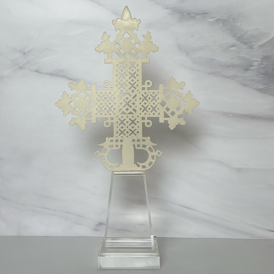 CRUZ DE ACRÍLICO COLOR NACARADA