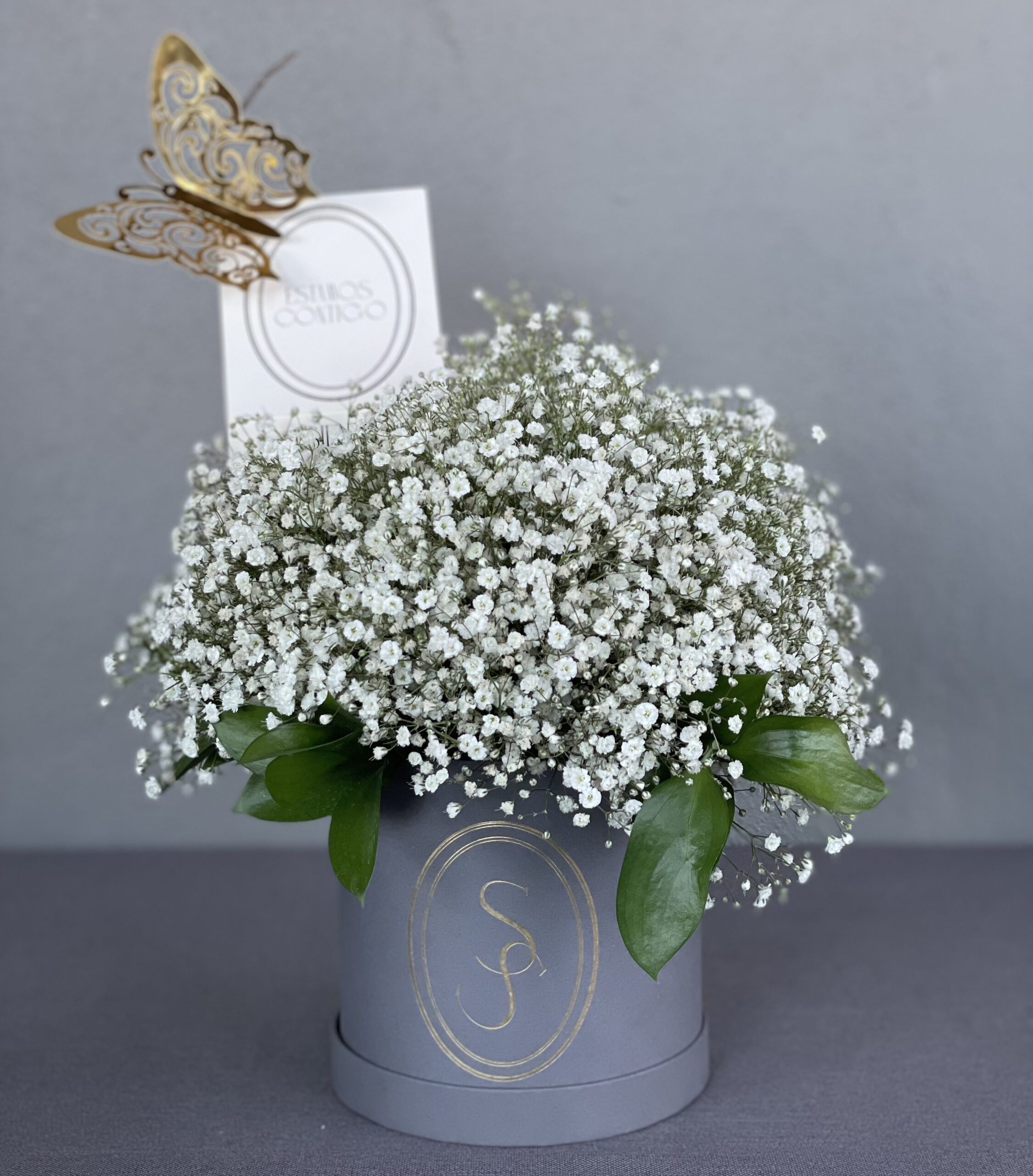 FLORES CELIO EN CAJA SSIENTO